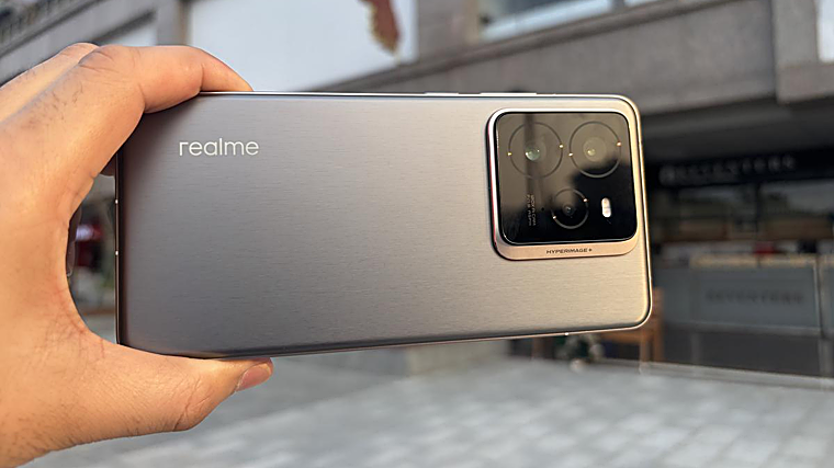 ¿No sabes qué regalar en Navidad? El Realme GT 7 Pro es el smartphone perfecto: un sobresaliente disfrazado de chollo