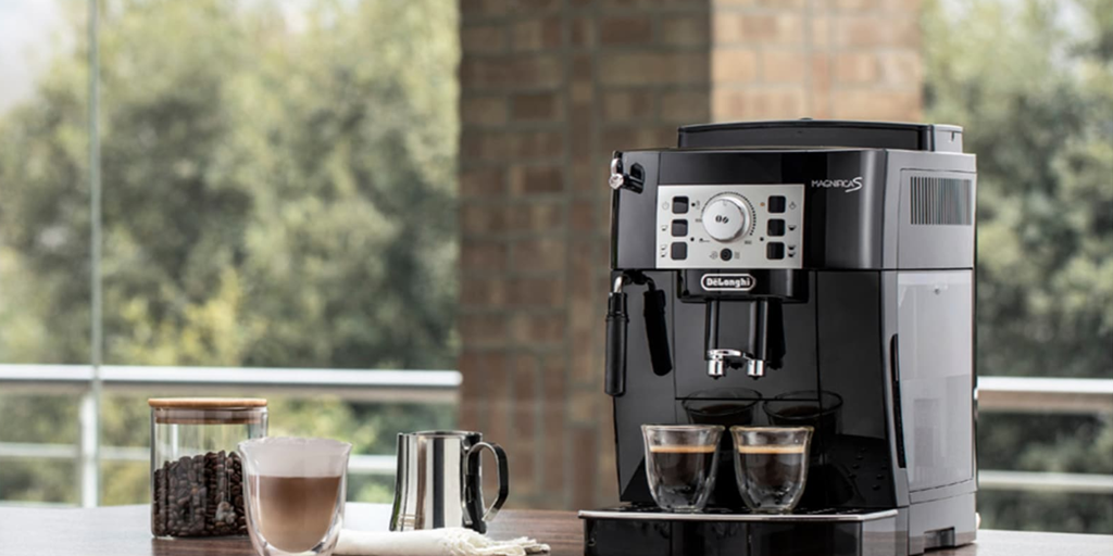 Ahorra 130€ en la cafetera totalmente automática De'Longhi ¡: disfruta del café perfecto con solo tocar un botón