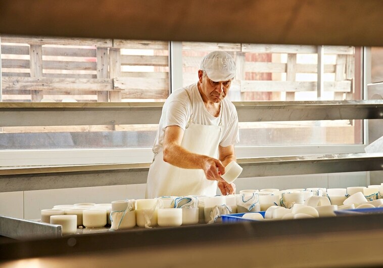 El mejor queso de España es elaborado por personas con diversidad funcional