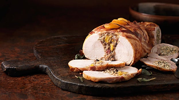 Pavo asado y relleno