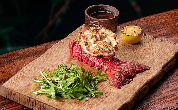 Imagen principal - Algunos de los platos de Chambao, que abrió 