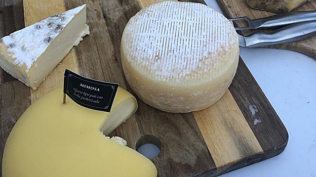 La Cabezuela está especializada en quesos con leche de cabra