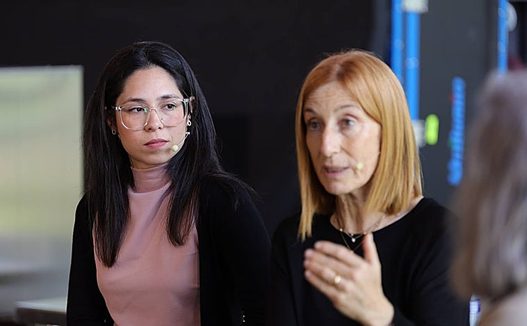 Imagen principal - Sobre estas líneas, arriba, Delia Melgarejo (directora y sumiller del restaurante Monte) junto con Montse Serra (jefa de sala de Miramar). Abajo, a la izquierda, María Cano (chef de Voro). A la derecha, la chef danesa Kamilla Seidler.