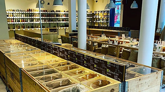 Siete tiendas de alimentación distintas en Chamberí