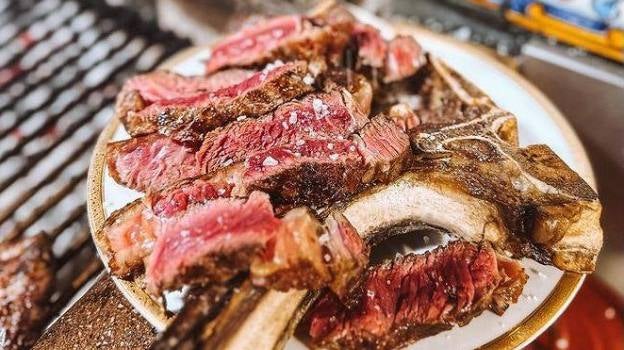 Chuletón de carne madurada por 60 días de el restaurante El Torreón