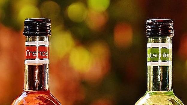 Casa Enrique ofrece una bodega completísima de precios ajustados.