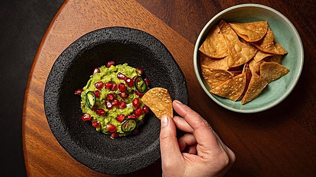 Una de las recetas de guacamole que sirve Roberto Ruiz en Barracuda MX, en Madrid