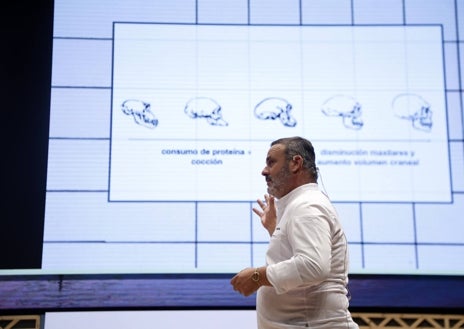 Imagen secundaria 1 - Quique Dacosta, Joan Roca y Benjamín Lana hablaron de la gamba roja. Ángel León presentó un nuevo descubrimiento, la soja marina. René Redzepi habló en San Sebastián de cómo será el nuevo Noma.