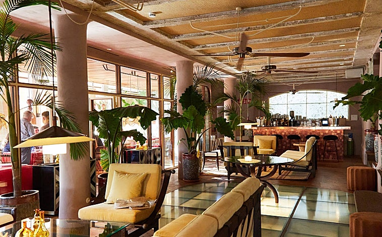 Imagen principal - Así es Trocadero Commodore, en Madrid.