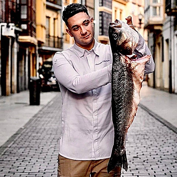 Alejandro Villa, chef de El Café de Pandora, en Avilés
