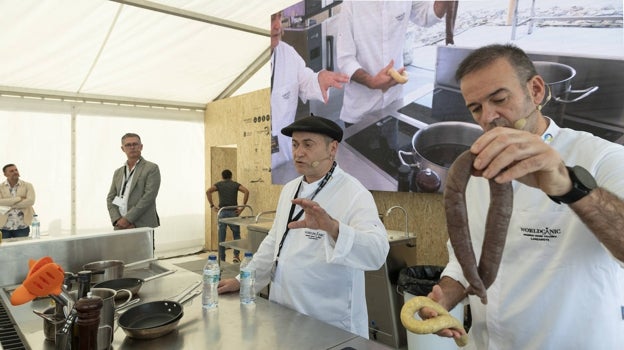 Roberto Ruiz, a la izquierda, y Félix Belanzaur