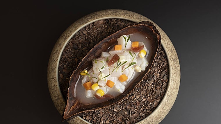 Ejemplo del aprovechamiento del haba del cacao que desarrolla Chele González en su restaurante de Manila