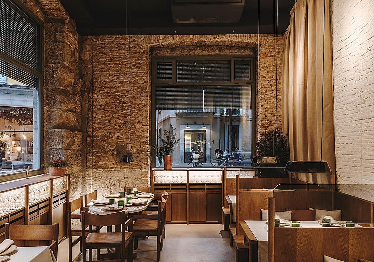 Sala del restaurante Normal, de los hermanos Roca, en Gerona