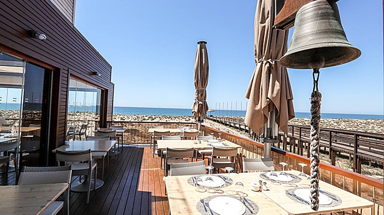 2 Passos, en la playa de Ancao