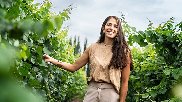 Ana Paula Bartolucci en el viñedo de Chandon Argentina, en Mendoza