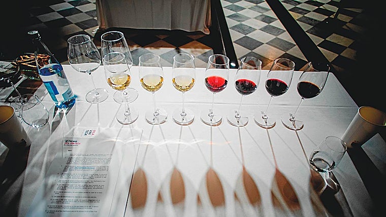 Premio Vila Viniteca de cata a ciegas por parejas.