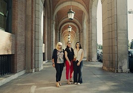 La receta de la madre de Montse Abellá (VelascoAbellà, Madrid): postre de fresas, crema de limón, azafrán y menta