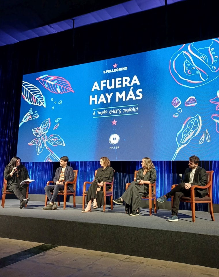 Virgilio Martínez, chef de Central; Malena Martínez, directora del proyecto Máter; Pía León, chef de Kjolle y Nelson Freitas, protagonista de 'Afuera hay más' y cocinero del Central, tras la presentación del documental el pasado 25 de septiembre el Museo Pedro de Osma de Lima