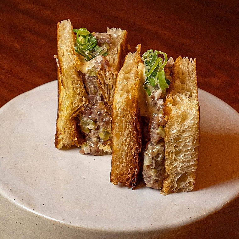 Sin bikini no hay sitio de moda: curiosidades, historia y éxito de este icono de los bocadillos