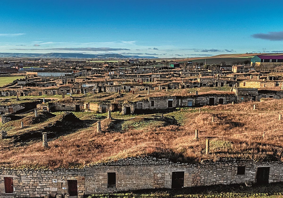 Barrio de bodegas en la localidad de Torquemada