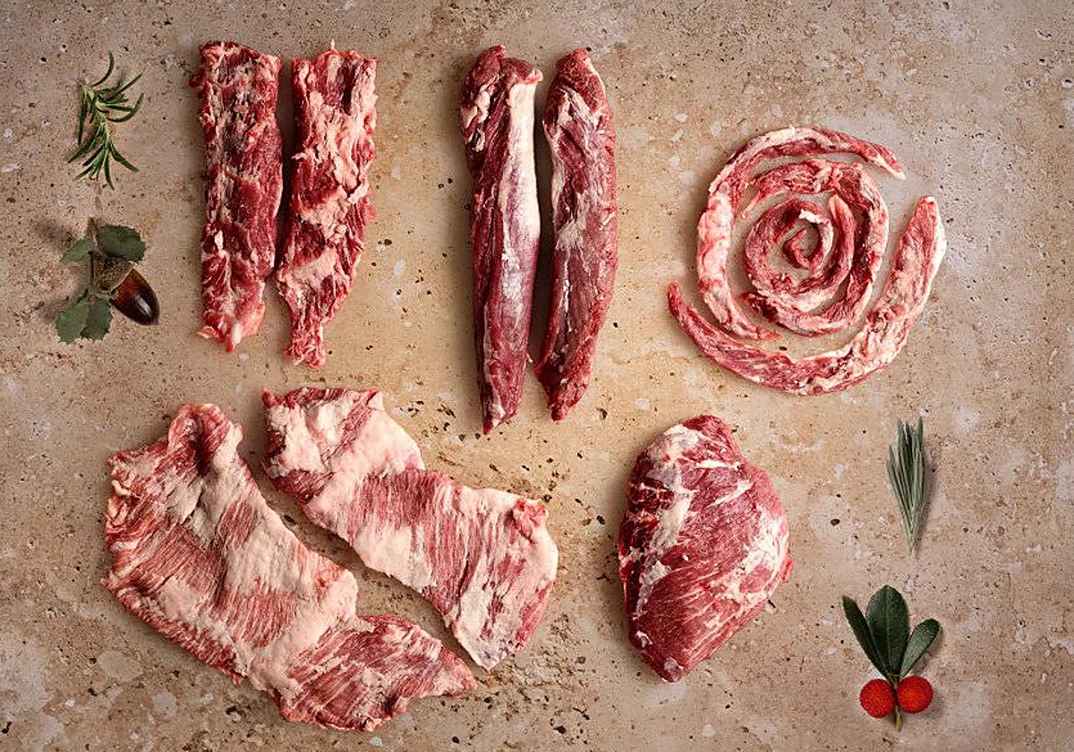 Selección de cortes de carne fresca de montanera de la casa Joselito