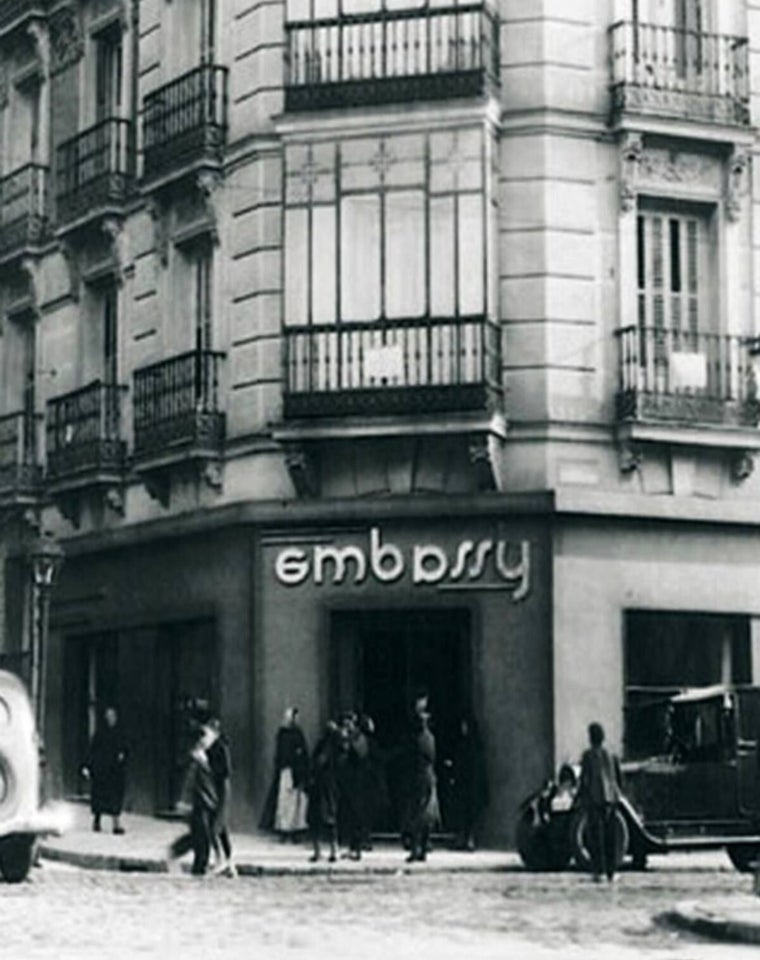 Primer local de Embassy, en una foto antigua, en el 12 del Paseo de la Castellana de Madrid