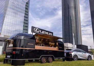 El 'foodtruck' de Lexus brinda una experiencia culinaria de la mano del chef de Tripea Roberto Martínez