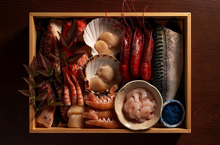 El chef Makoto Okuwa está impresionado por la calidad de los productos, especialmente del marisco, que ha encontrado en Madrid