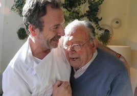 Muere Marcial Manzano, el hombre que llevó una aldea asturiana a las estrellas