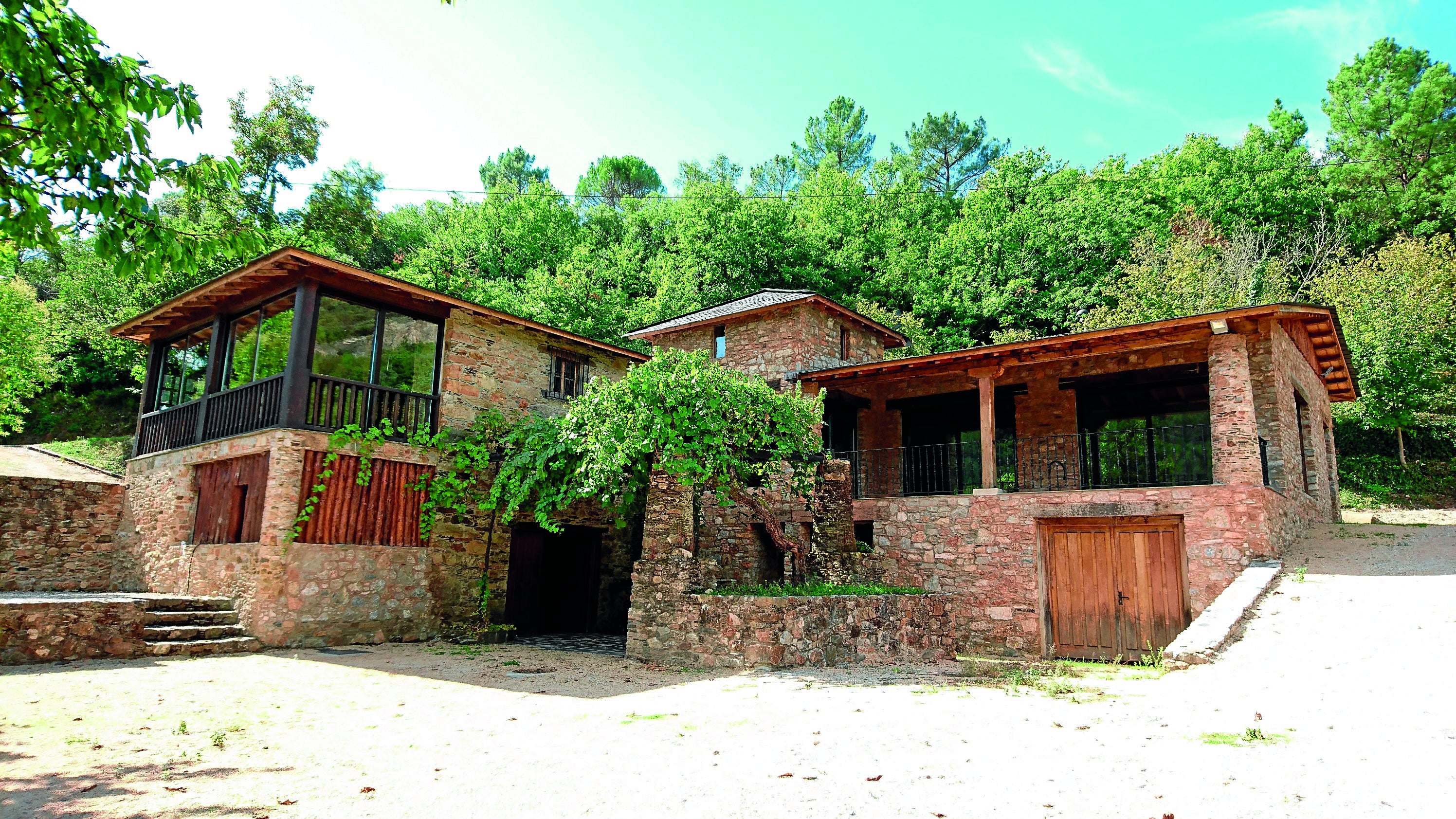 Cova dos Monxes de Godeval, en Valdeorras