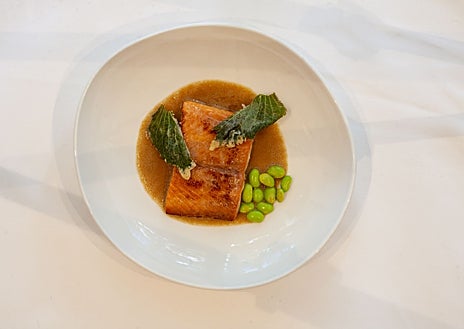 Imagem Secundária 1 - Pato Magret e Truta dos Pirenéus Assada de Carande com Chef Carlos Carande.