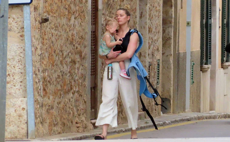 Amber Heard vive refugiada en Mallorca con una nueva identidad
