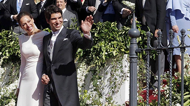 Eva González y Cayetano Rivera durante su boda