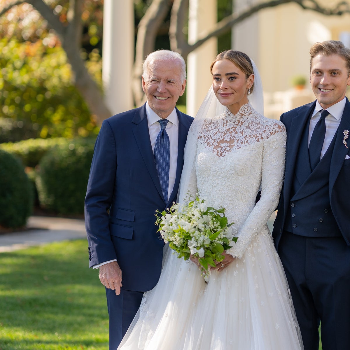 La nieta de Biden se casa en los jardines de la Casa Blanca