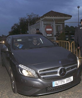 Imagen secundaria 2 - Enfrentada, traicionada y aislada: la vida de Isabel Pantoja cuando se cumplen ocho años de su ingreso en prisión