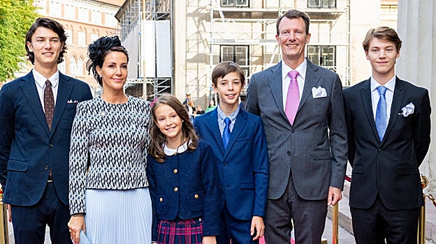 El Príncipe Joaquín junto a su mujer y sus cuatro hijos