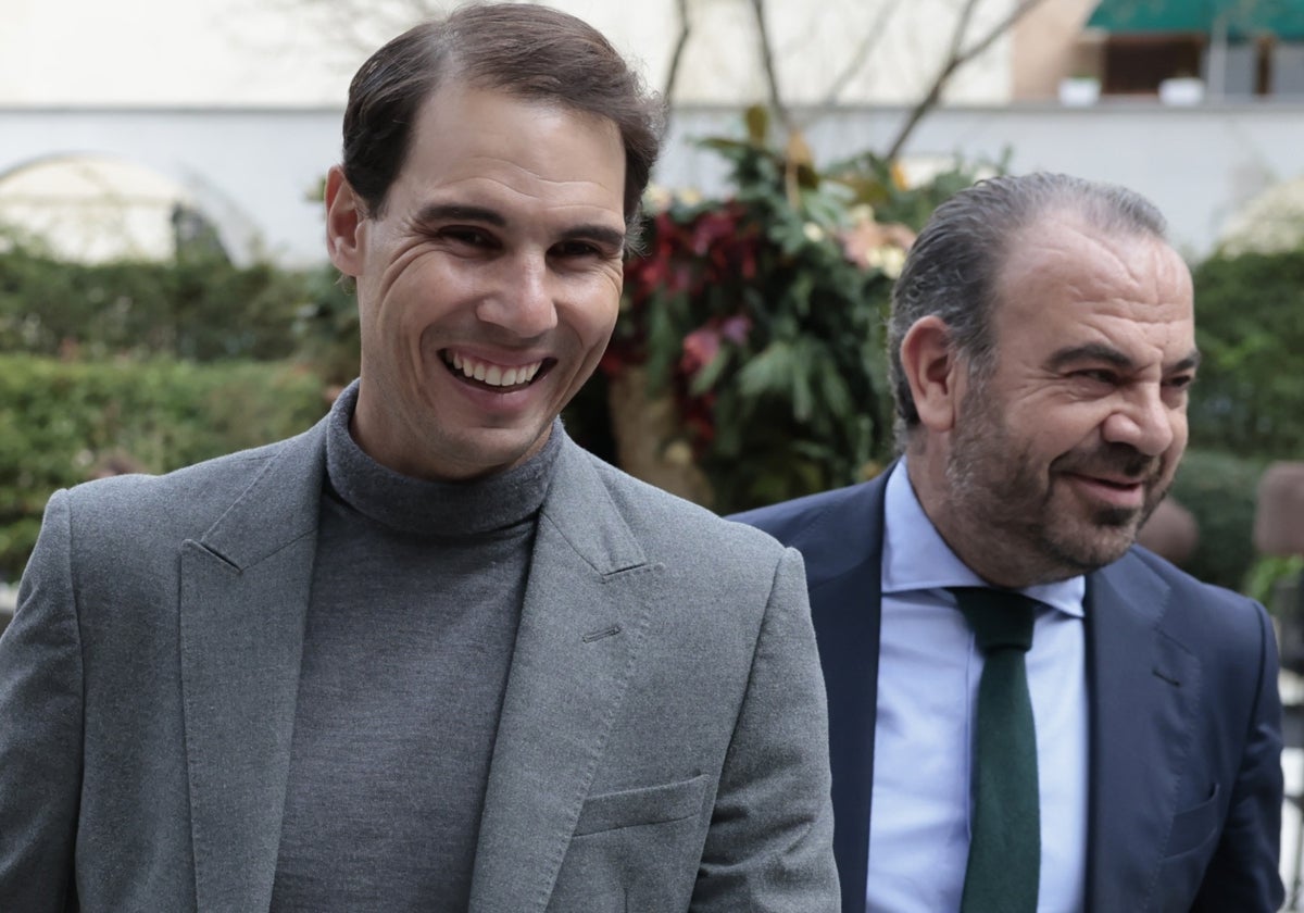 Rafa Nadal junto a Gabriel Escarrer, CEO de Meliá Hotels International este jueves en Madrid