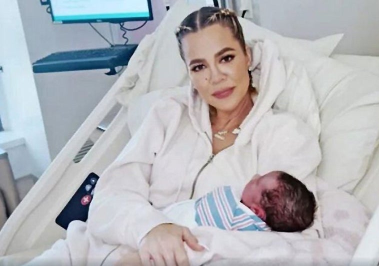 Khloé Kardashian publica por primera vez la cara de su segundo hijo