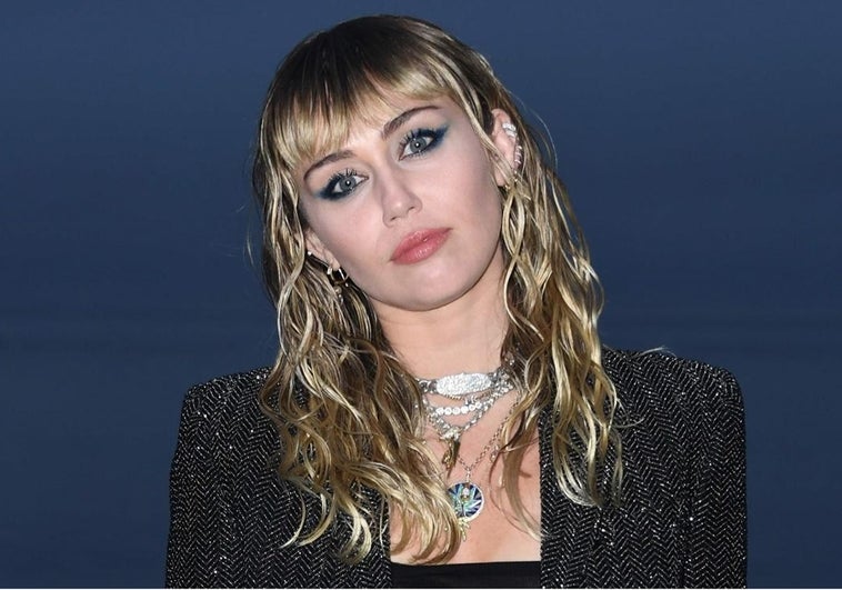 Miley Cyrus se marca un 'Shakirazo'