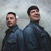 Monumental cabreo de Andy y Lucas en el programa 'Fiesta': «Nos acaba de desprestigiar como artistas»