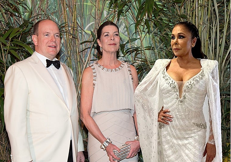 Isabel Pantoja, muy impactada por su asistencia al Baile de la Rosa