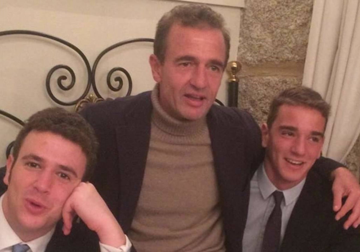 Alessandro Lequio junto a sus dos hijos, Aless y Clemente
