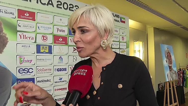 Ana María Aldón asegura que está abierta al amor