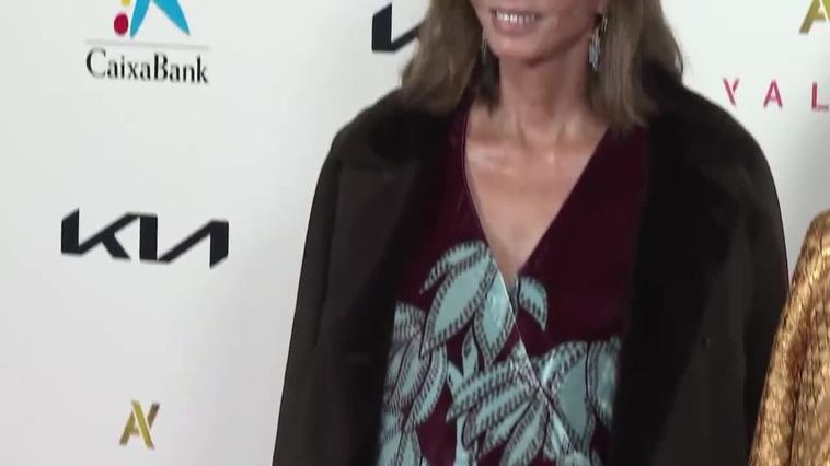 Íñigo Onieva desvela cómo es la relación entre su madre e Isabel Preysler