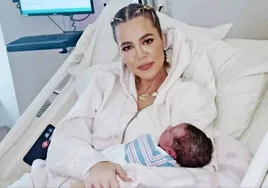 La confesión de Khloé Kardashian sobre la gestación subrogada: «No tengo la misma conexión con mis hijos»