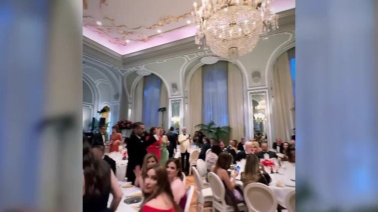 Primeros detalles de la boda de Kiko y Marta: Los vestidos de la novia y el salón 'vip'