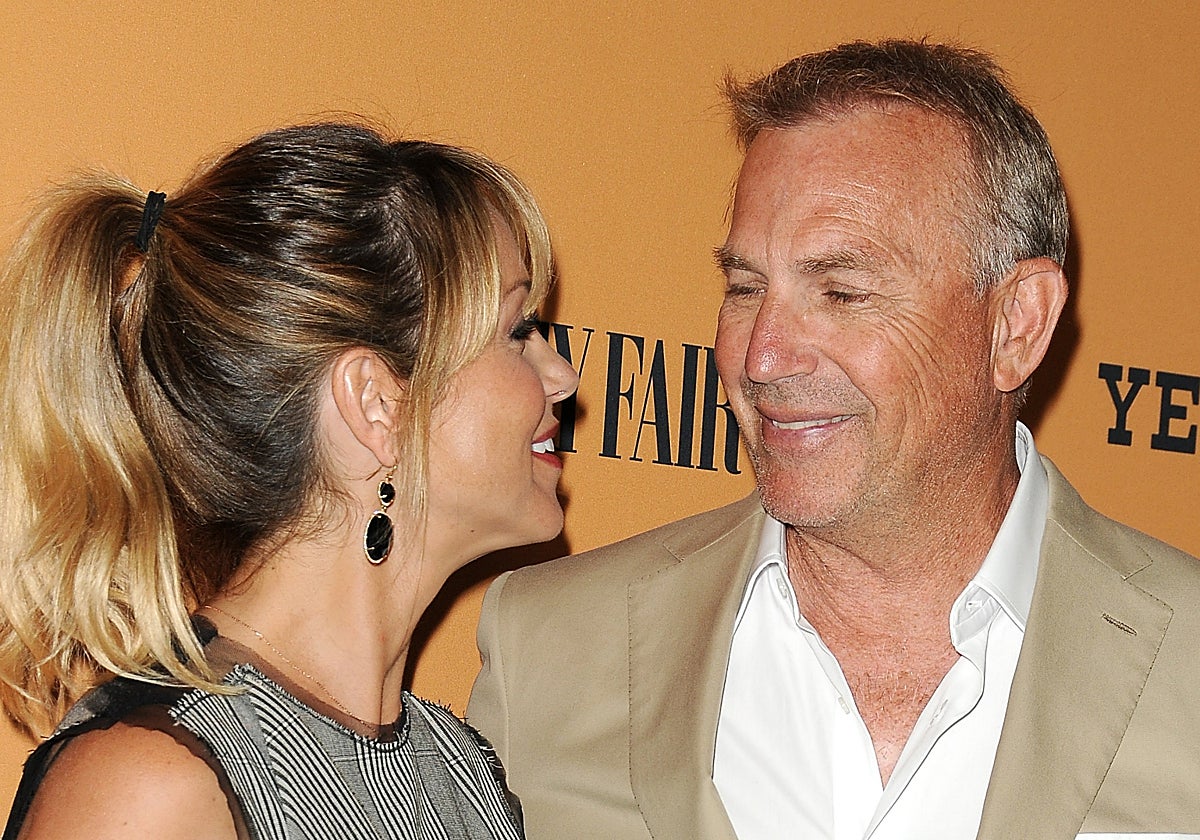 Kevin Costner y Christine Baumgartner