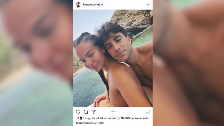 Laura Escanes y Álvaro de Luna protagonizan el posado del verano