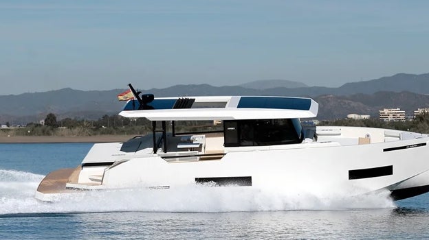 Lancha a motor, modelo D50 fabricado por De Antonio Yachts, que ha alquilado Felipe VI