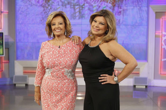 María Teresa Campos con su primogénita, Terelu Campos, en el programa ¡Qué tiempo tan feliz!